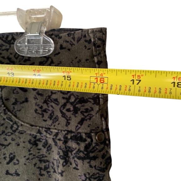 Pilcro Letterpress Ted Corduroy Olive Green Serif Black Mid Rise Pants SZ 28 - Picture 7 of 14